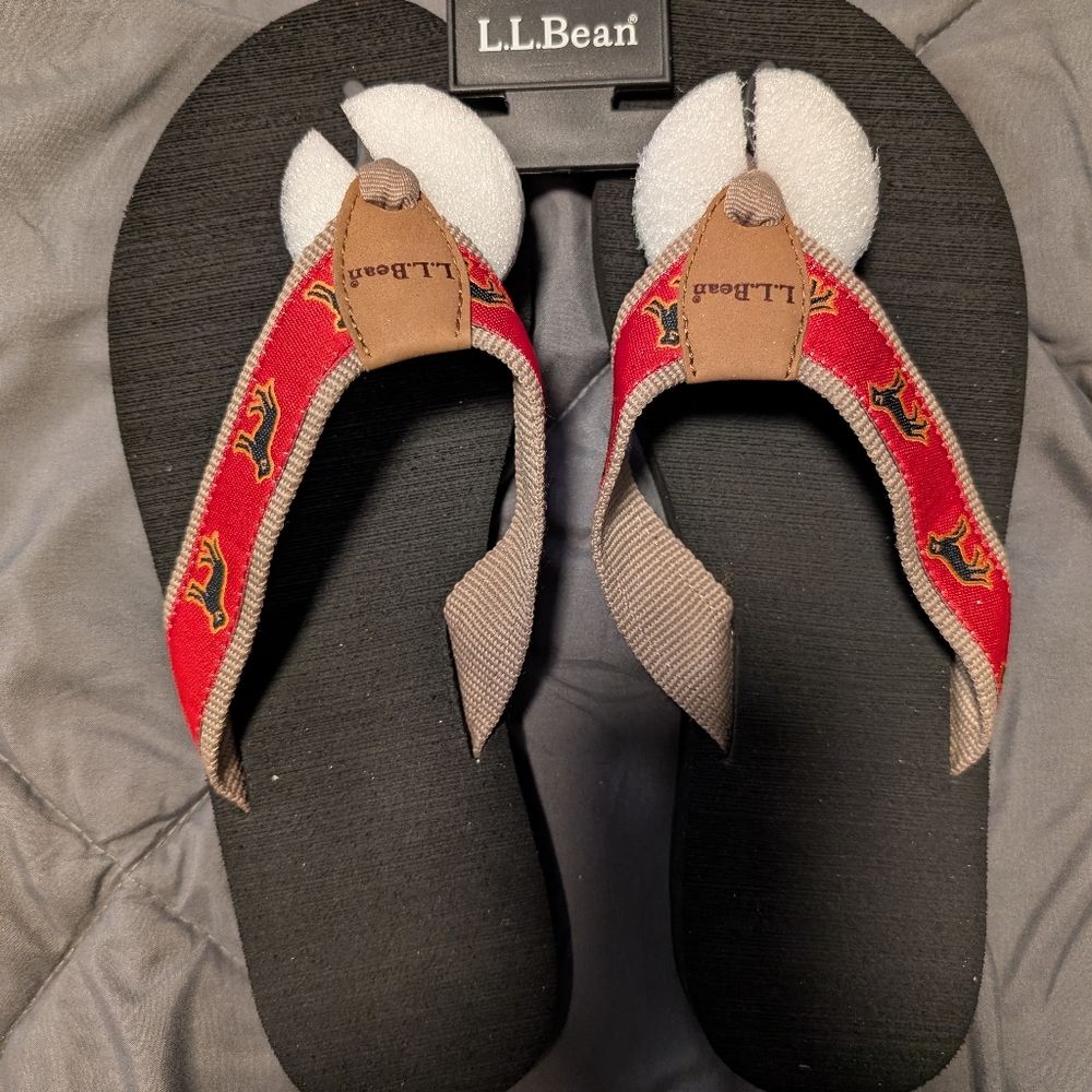 L.L.Bean dog flip flops size 11 womens